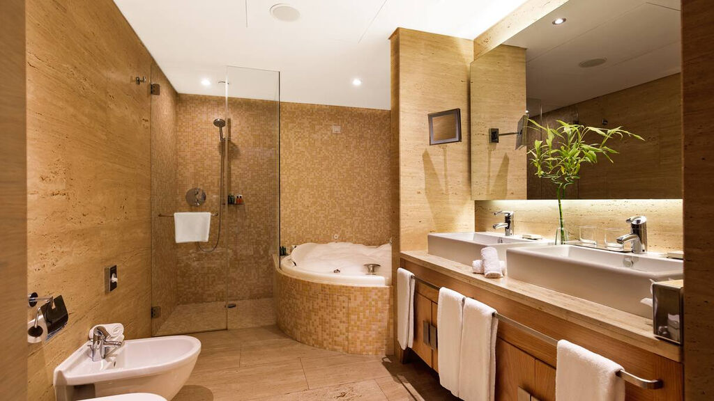 Hilton Vilamoura As Cascatas Golf Resort and Spa