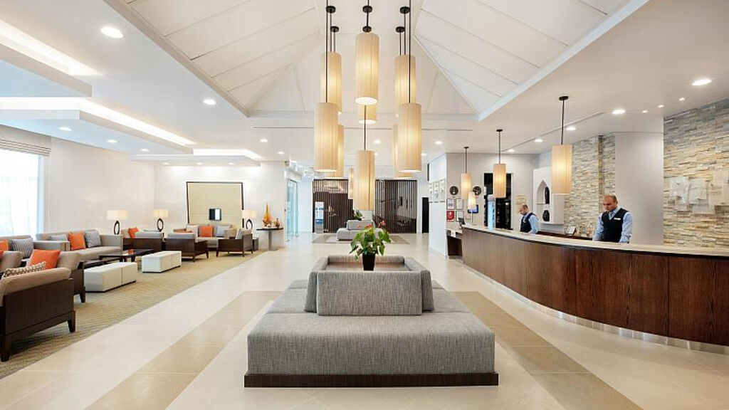 Holiday Inn Express Dubai - Safa Park