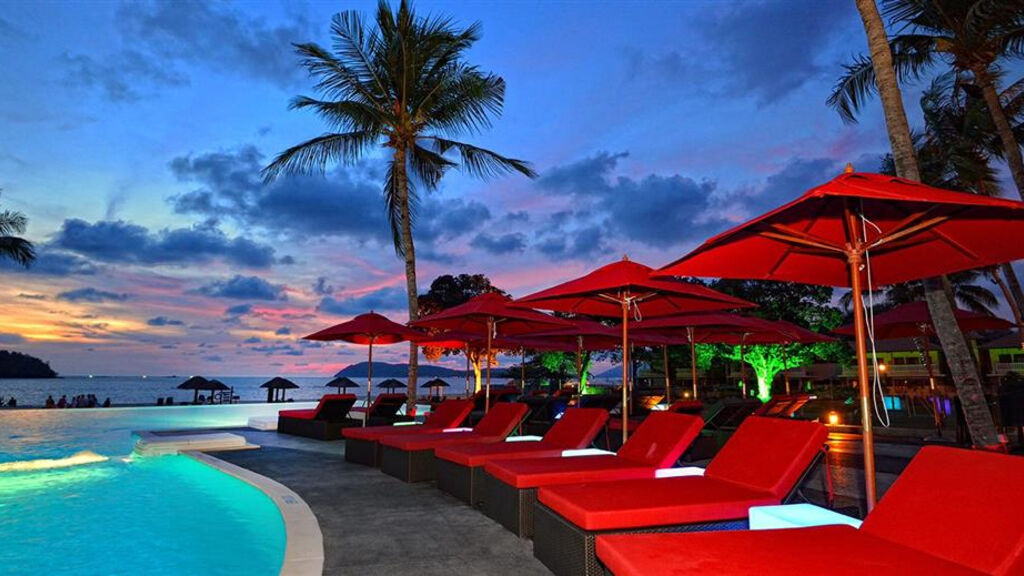 Holiday Villa Beach Resort