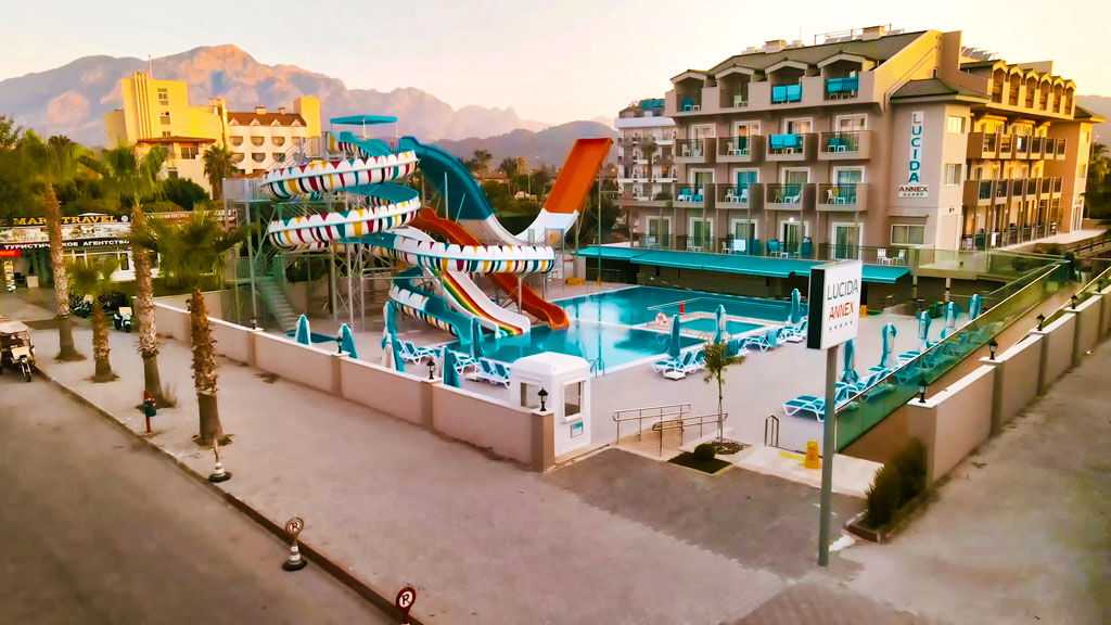 Hotel Lucida Beach