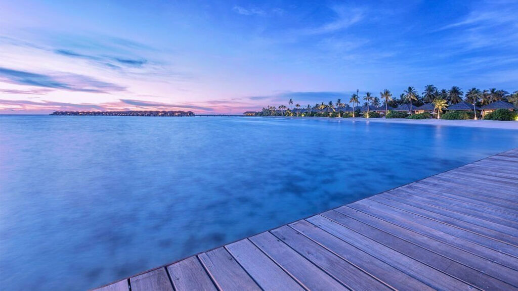 Hurawalhi Island Resort