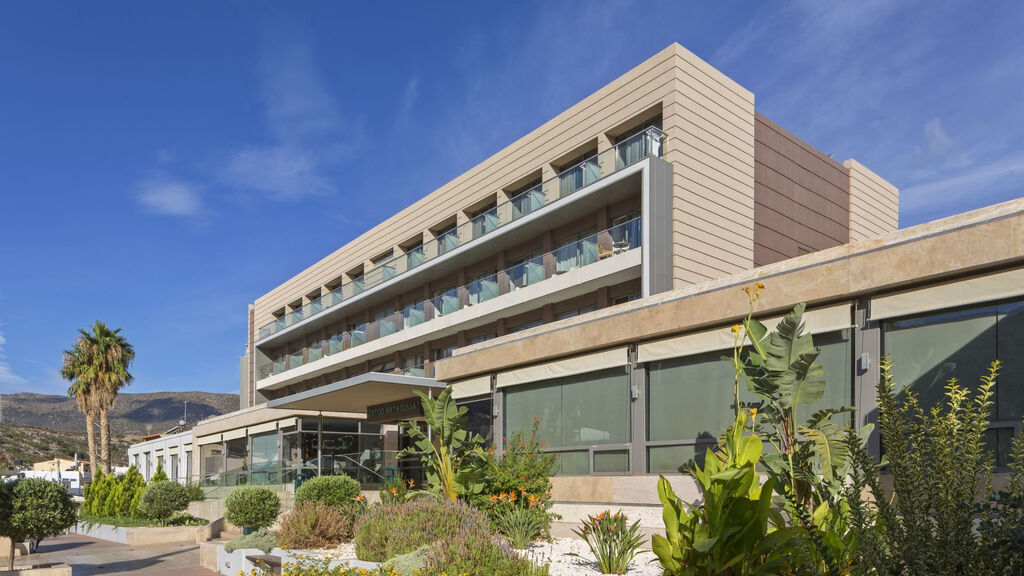 I-Resort Beach Hotel & Spa