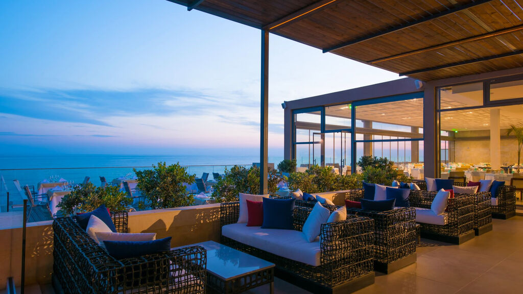 I-Resort Beach Hotel & Spa