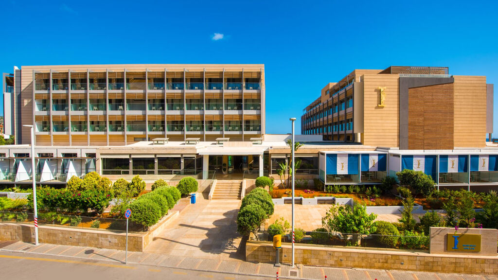 I-Resort Beach Hotel & Spa