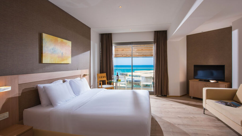 I-Resort Beach Hotel & Spa