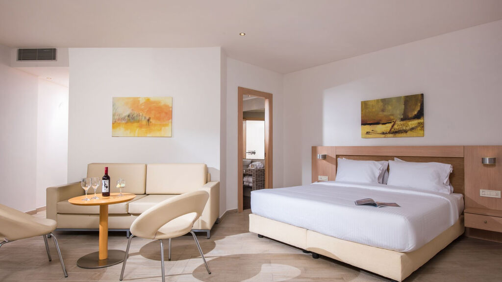 I-Resort Beach Hotel & Spa