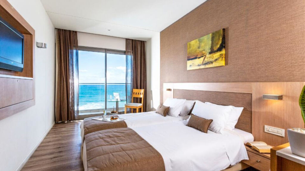 I-Resort Beach Hotel & Spa