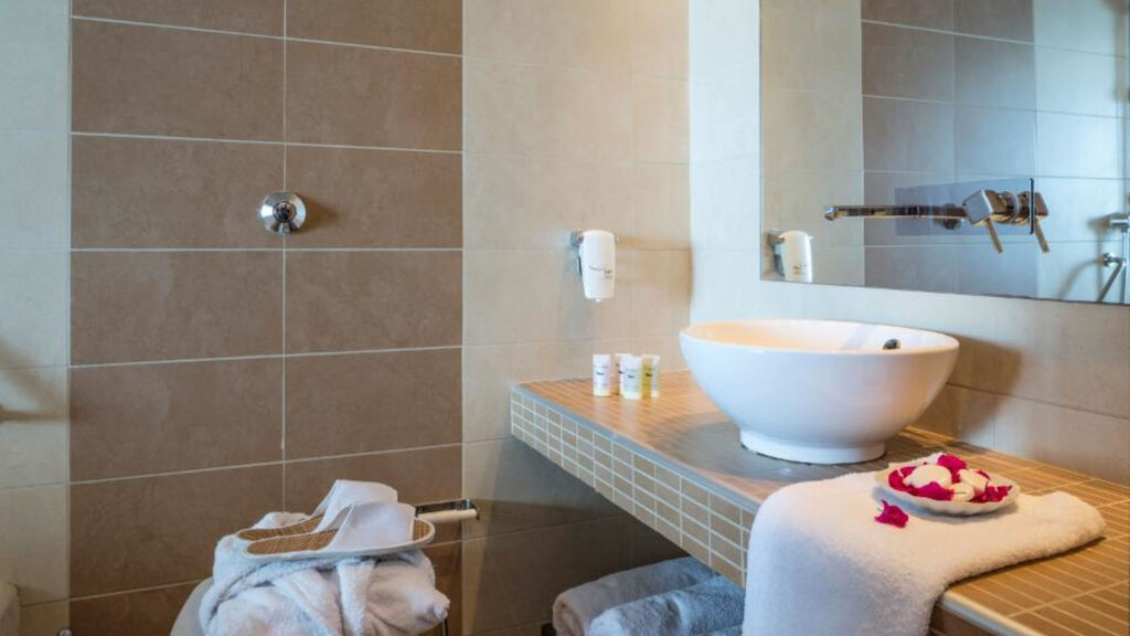 I-Resort Beach Hotel & Spa