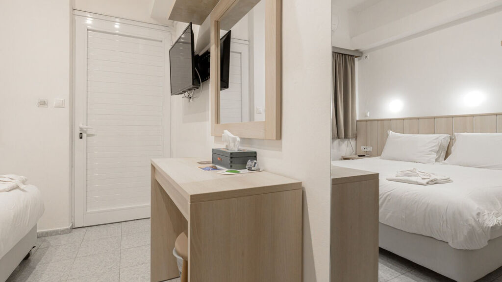 Iakinthos - Tsilivi Beach