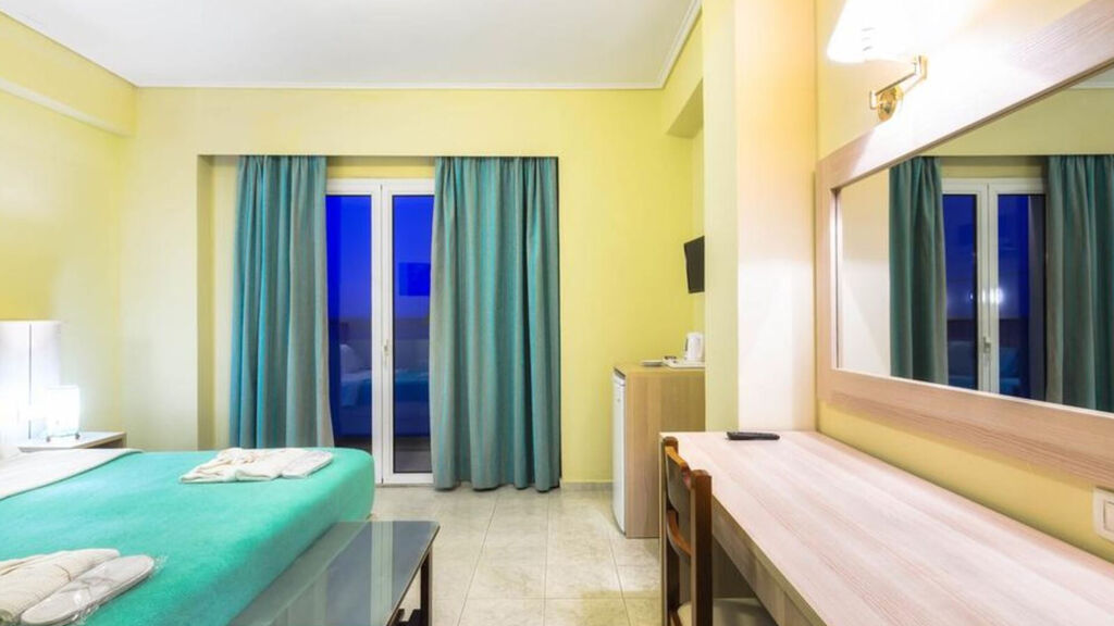 Iakinthos - Tsilivi Beach