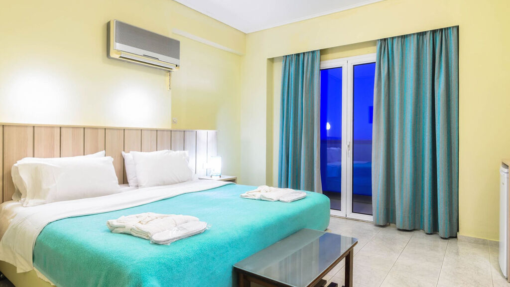 Iakinthos - Tsilivi Beach