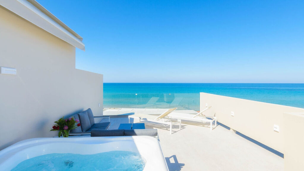 Iakinthos - Tsilivi Beach