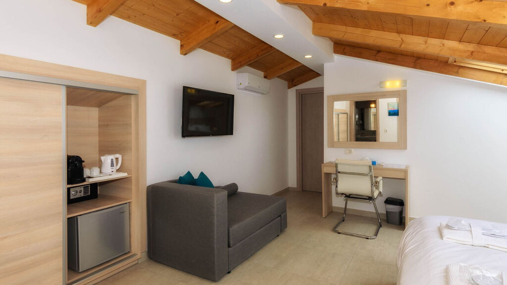 Iakinthos - Tsilivi Beach