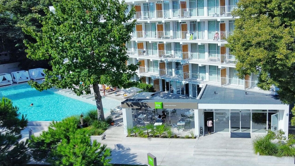 Ibis Styles Golden Sands Roomer