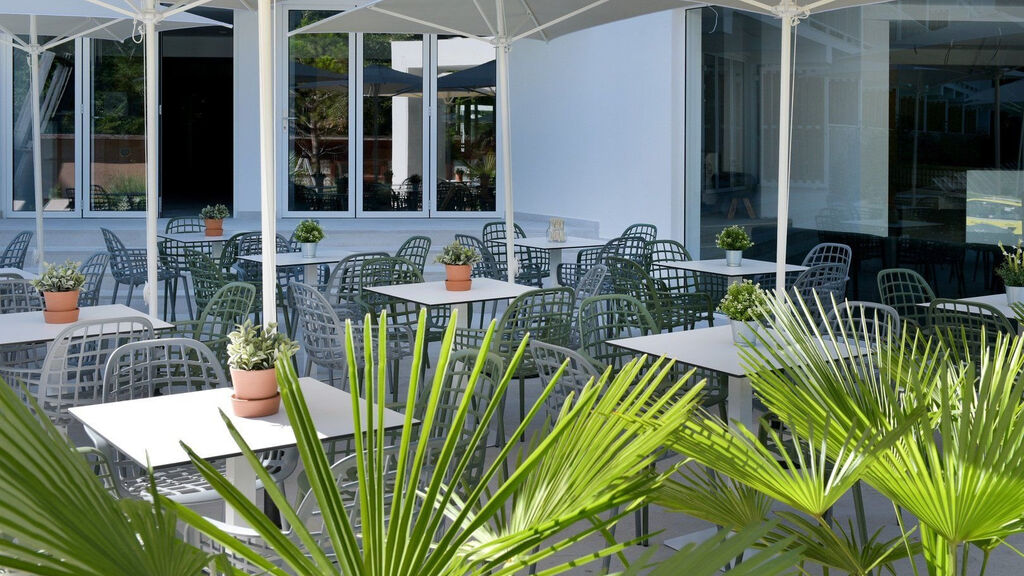 Ibis Styles Golden Sands Roomer