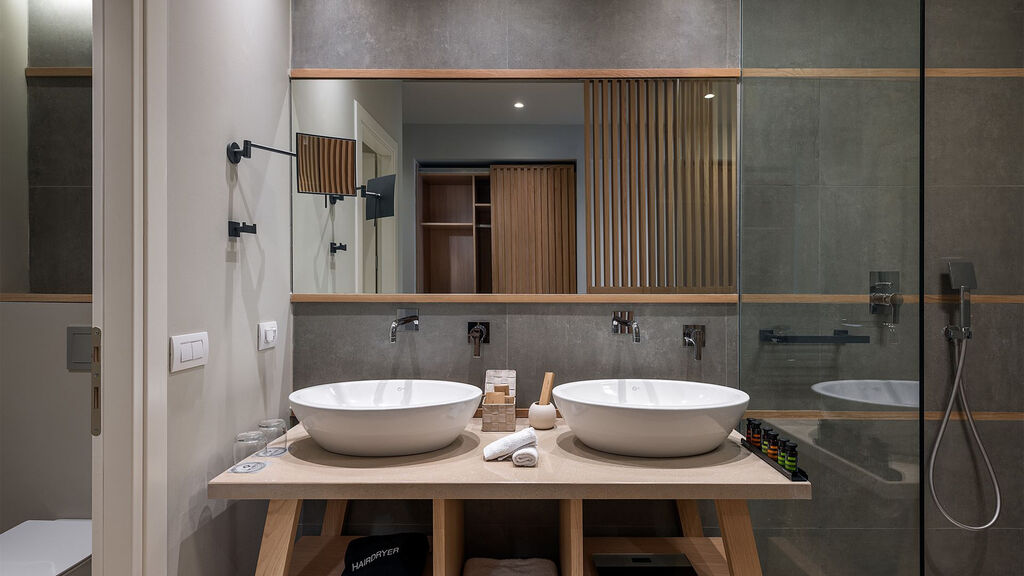 Ikones Seafront Luxury Suites