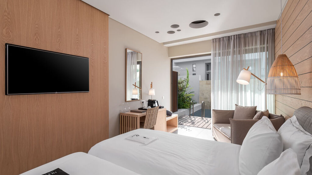 Ikones Seafront Luxury Suites