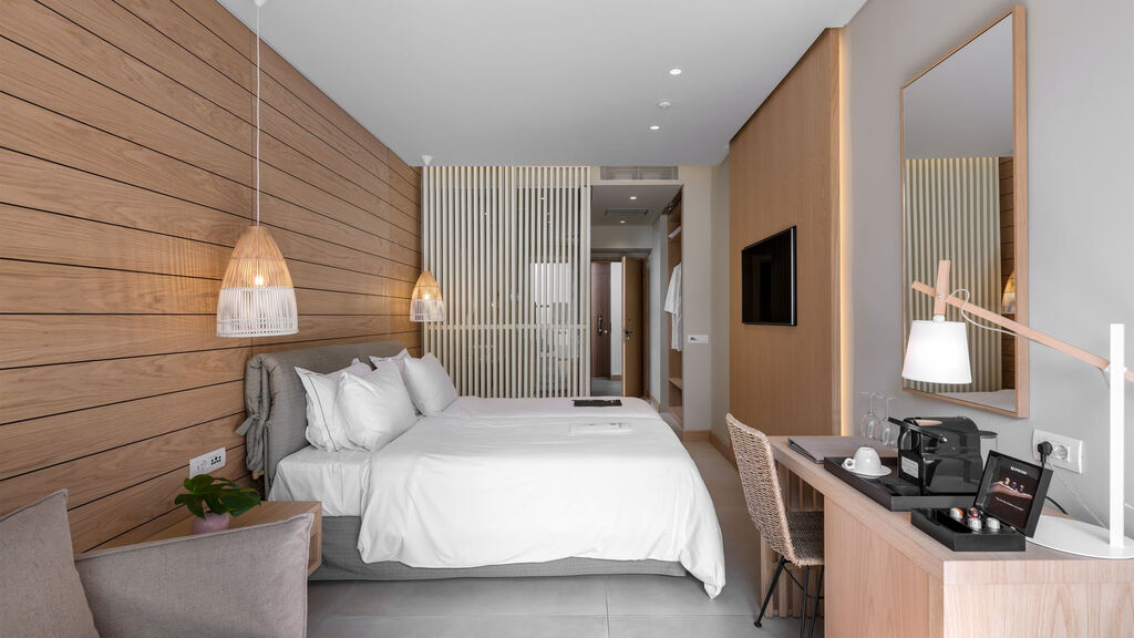 Ikones Seafront Luxury Suites