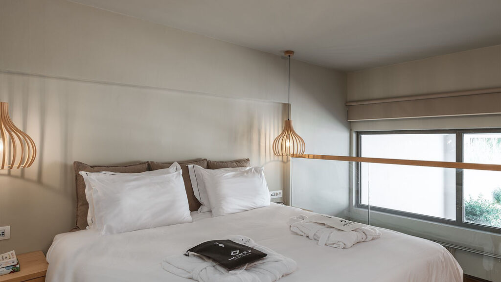 Ikones Seafront Luxury Suites