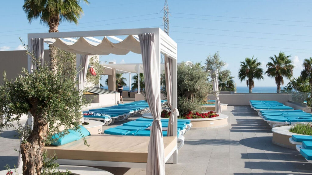 Royal & Imperial Belvedere