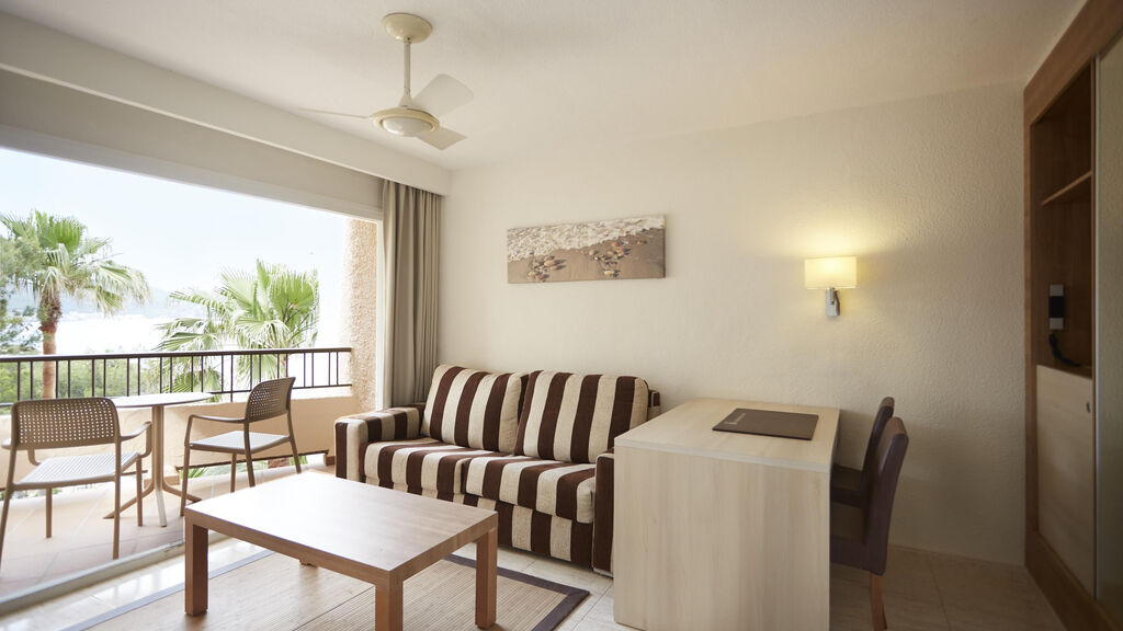 Invisa Hotel Club Cala Blanca