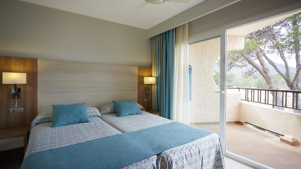 Invisa Hotel Club Cala Blanca