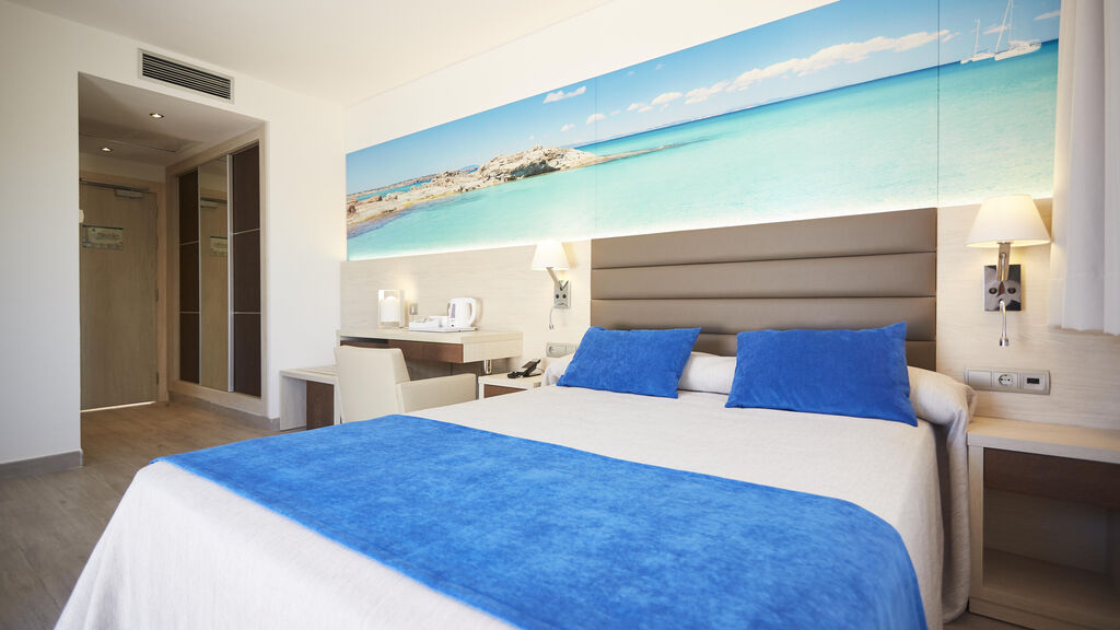 Invisa Hotel Club Cala Blanca