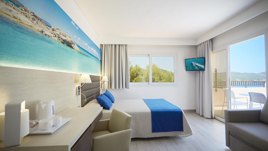 Invisa Hotel Club Cala Blanca