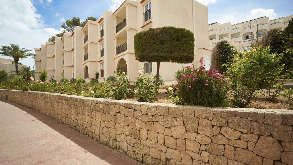 Invisa Hotel Club Cala Blanca