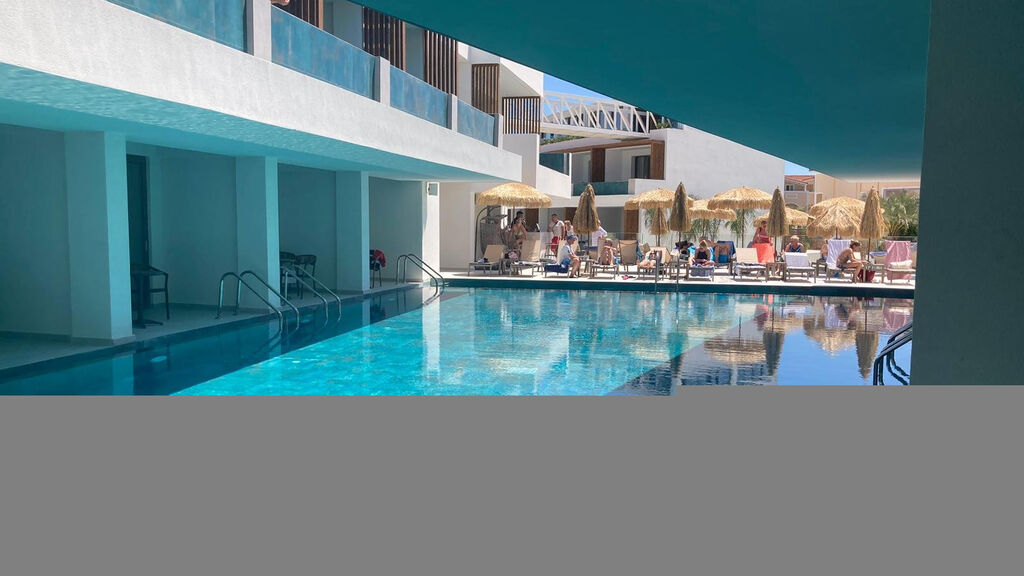 Ionis Art Luxury Suites