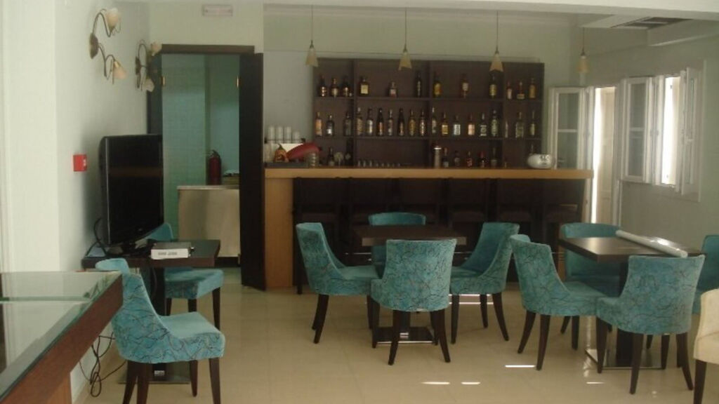 Ionis Hotel