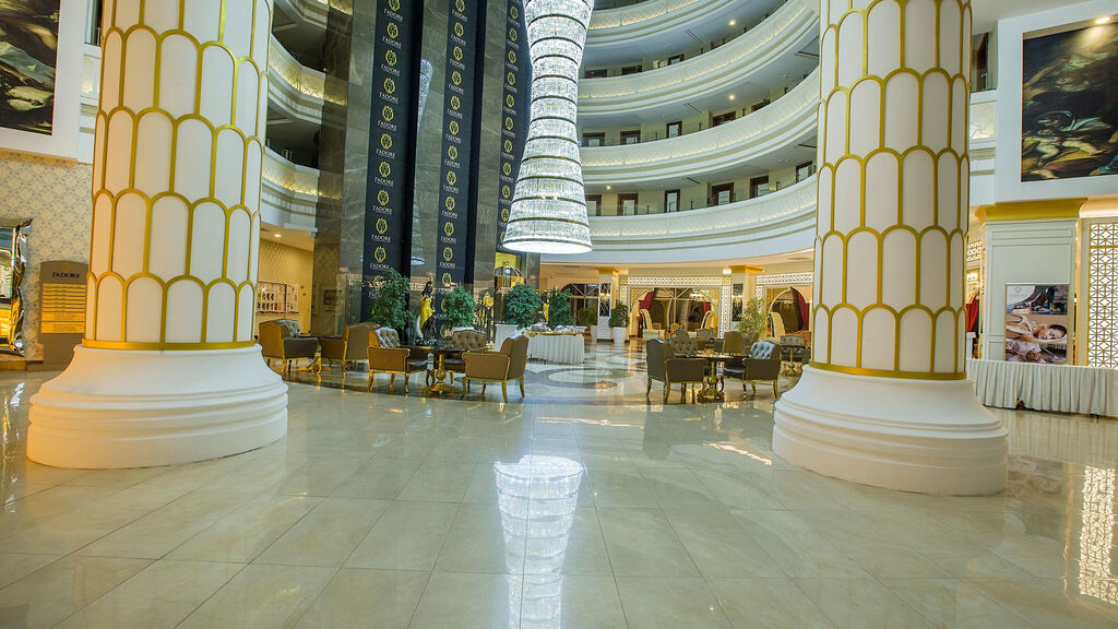 Jadore Deluxe Hotel & Spa