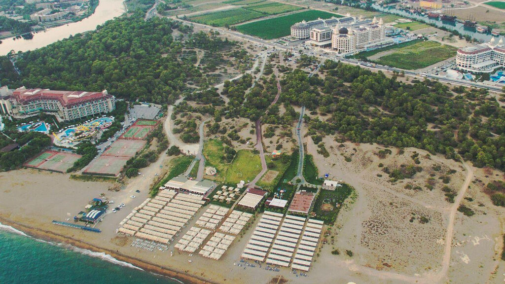 Jadore Deluxe Hotel & Spa