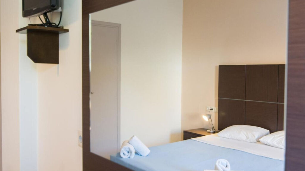 Kamari Blu Boutique Hotel