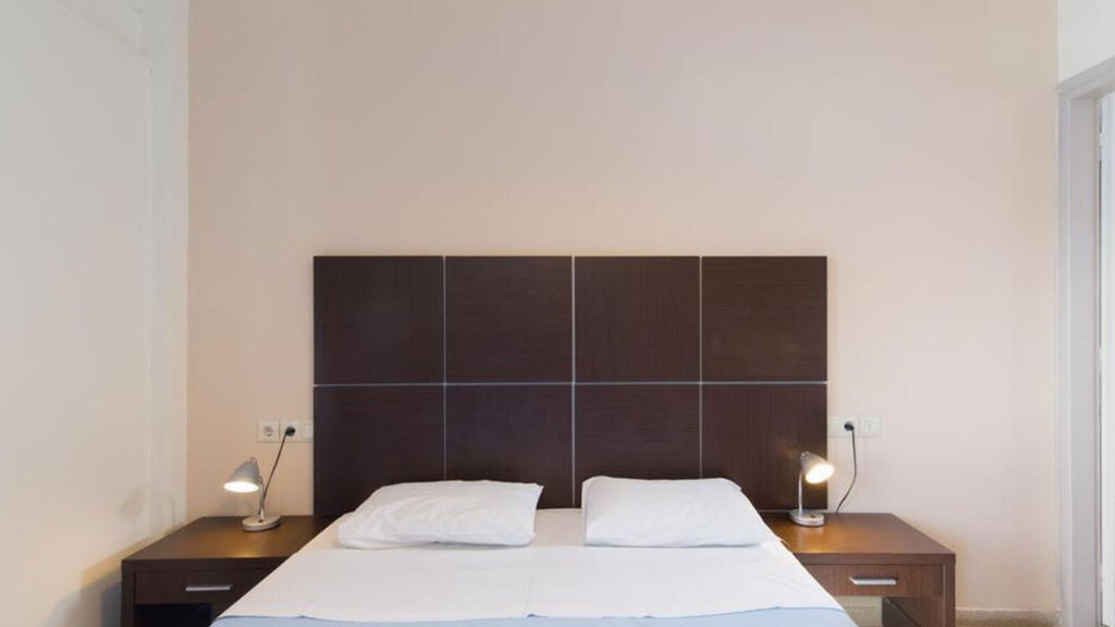 Kamari Blu Boutique Hotel