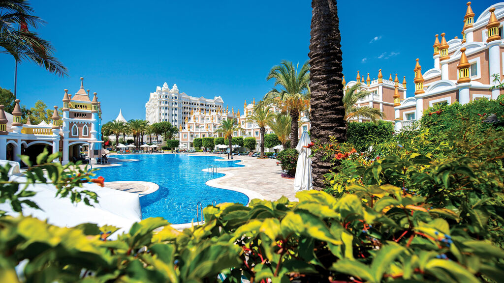 Sentido Kamelya Selin