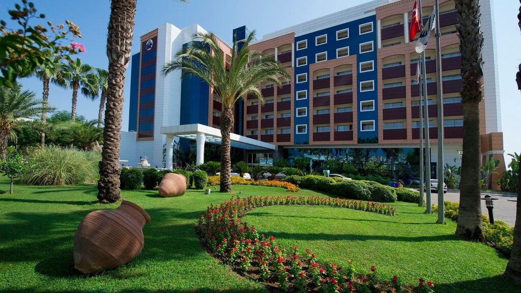 Kamelya Sentido Selin