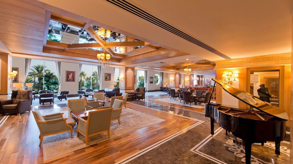 Kamelya Sentido Selin