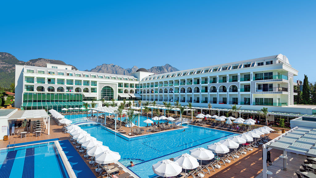 Karmir Resort & SPA