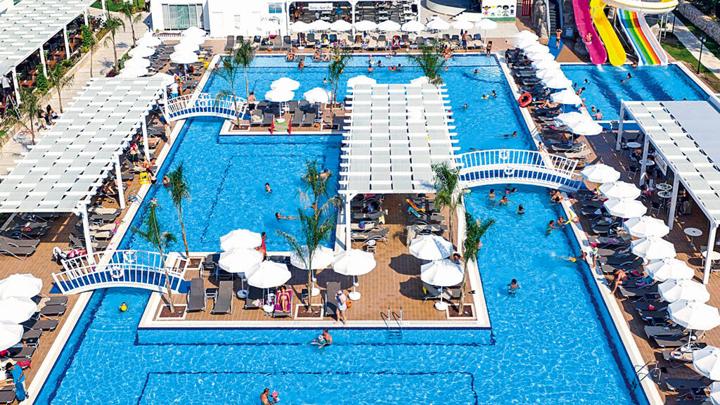 Karmir Resort & SPA