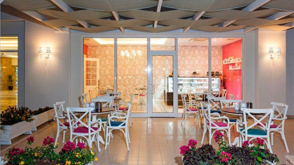 Karmir Resort & SPA