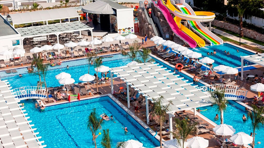 Karmir Resort & SPA
