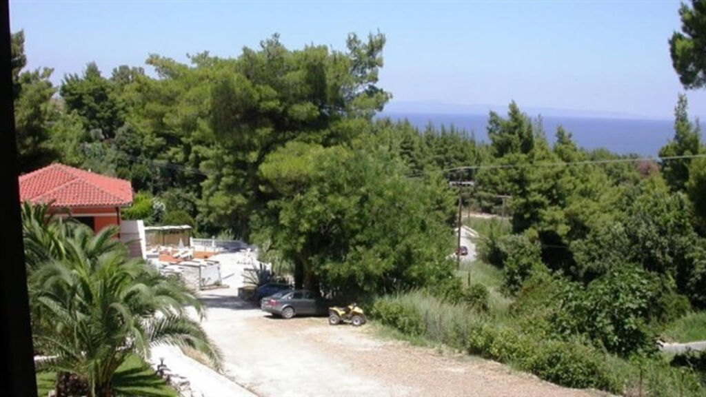 Kassandra Bay