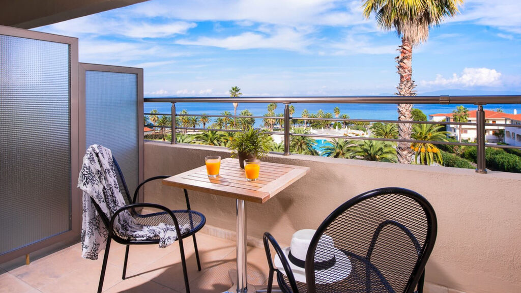 Kassandra Palace Seaside Resort