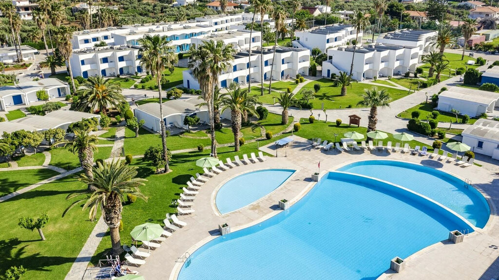 Kinetta Beach Resort Spa