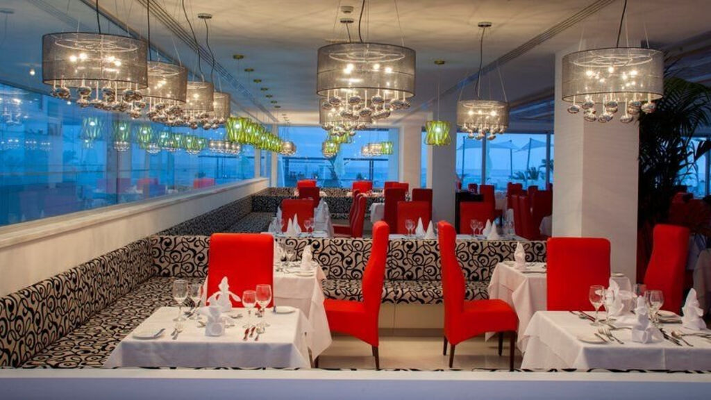 King Evelthon Beach Hotel and Resort