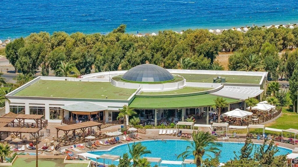 Kipriotis Maris & Suites