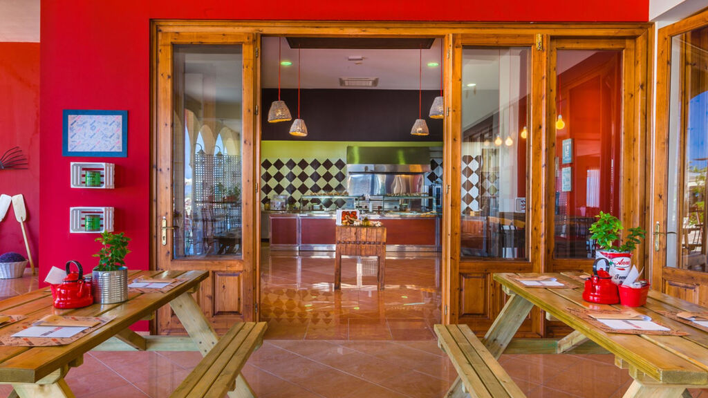 Kipriotis Panorama & Suite