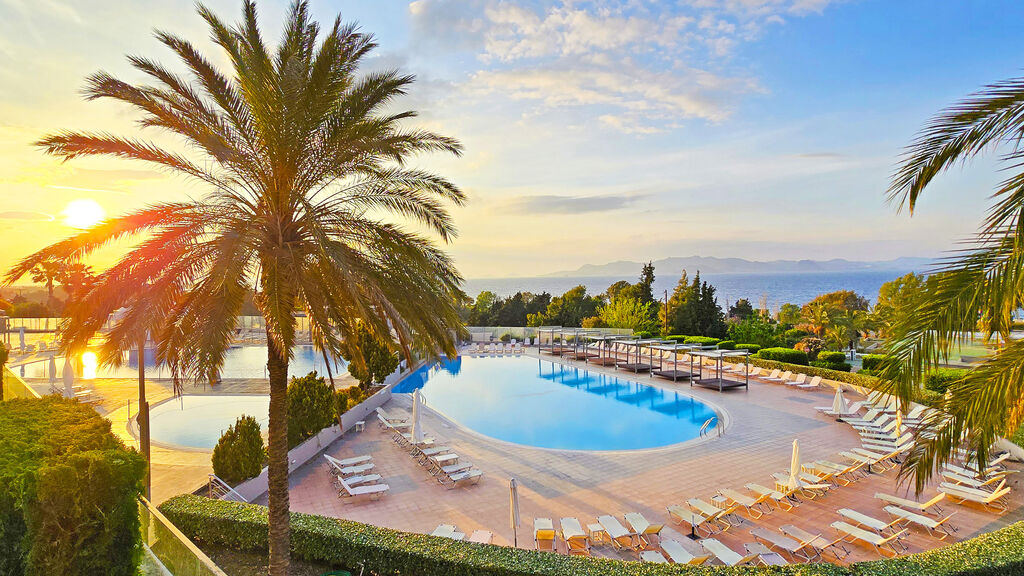 Kipriotis Panorama & Suite