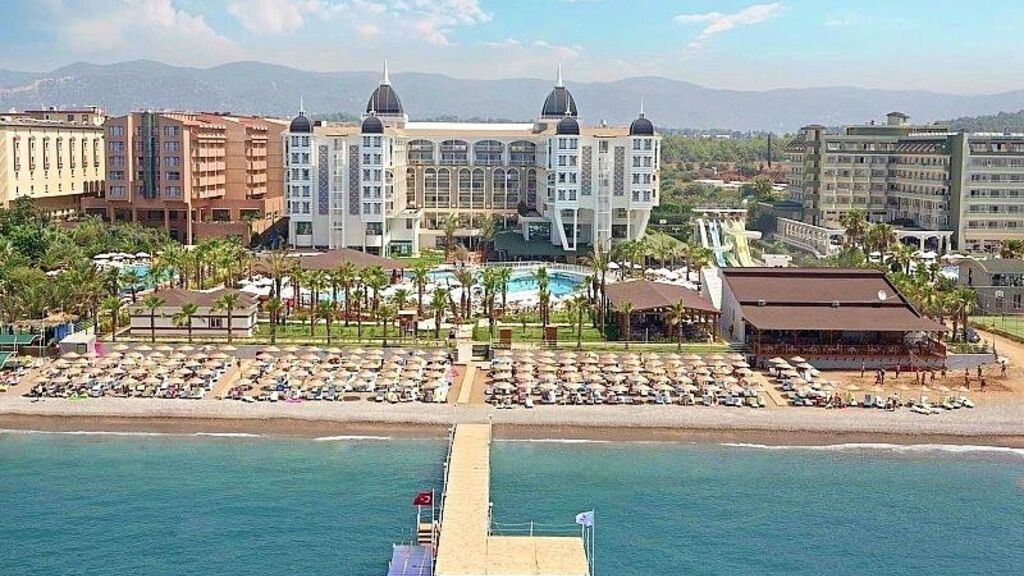 Kirman Sidera Luxury & Spa